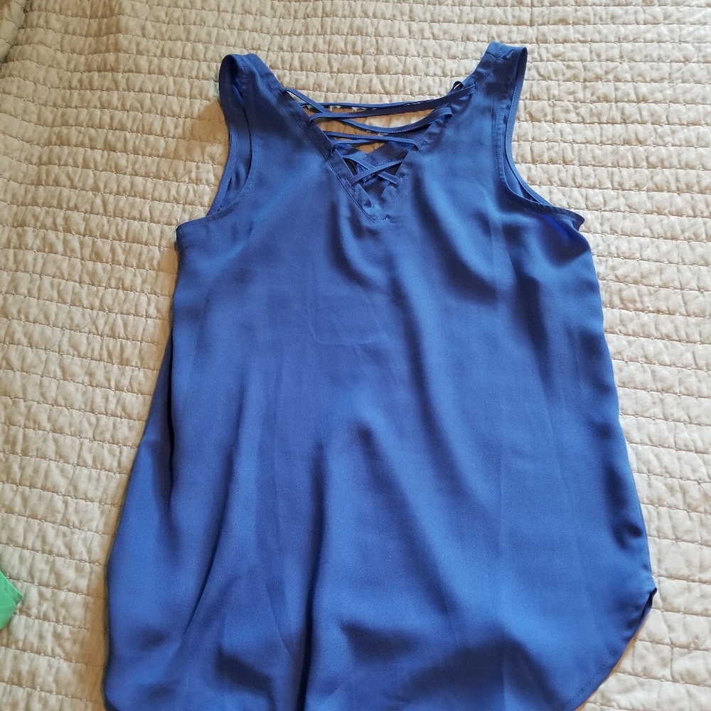 Tank top - Picture 2 of 2